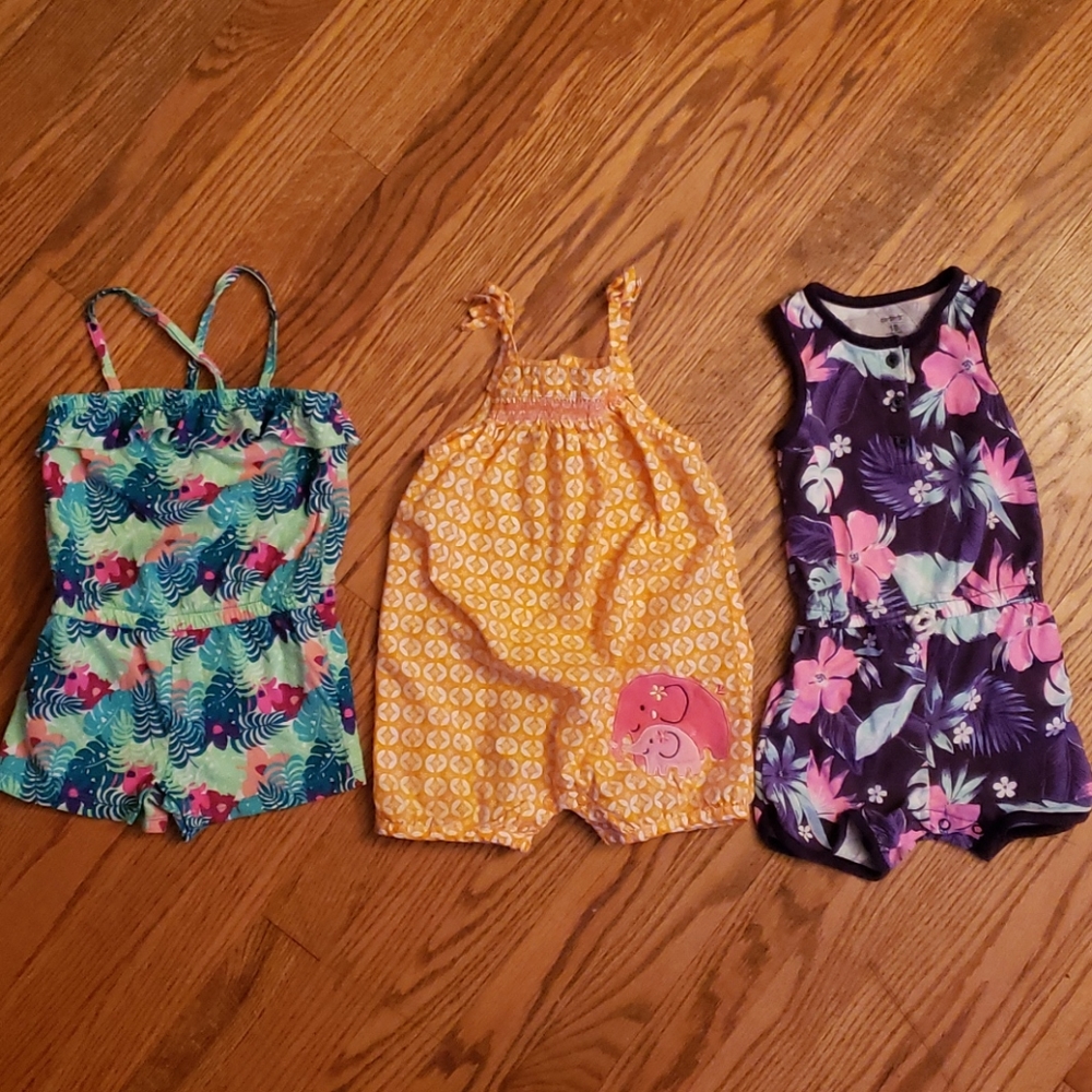 Bundle of 3 rompers